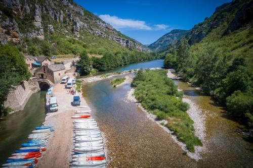 Les gites en pierre visites gorges et causses lozere 